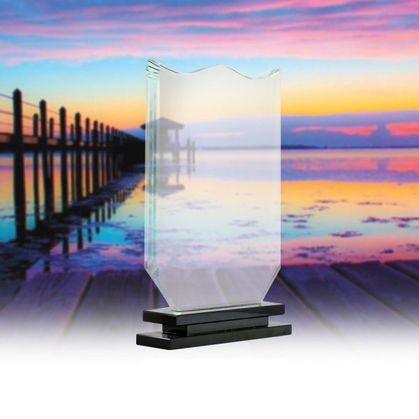 CT 010 crystal trophy Size H 25 X 17 cm